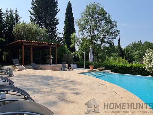 6 Bedroom Villa/House in Grasse 9