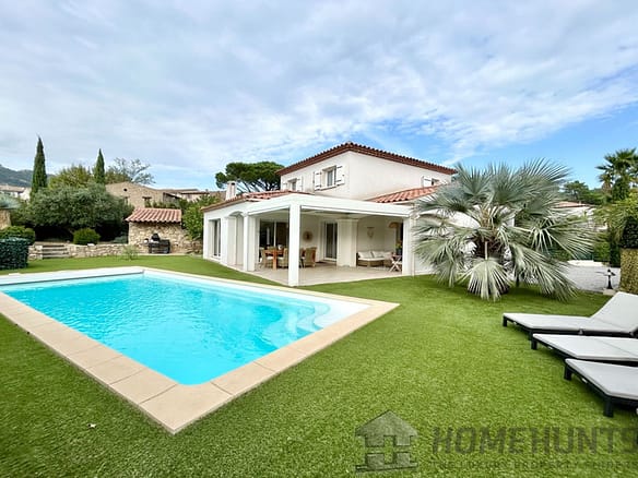 3 Bedroom Villa/House in Plan De La Tour 7