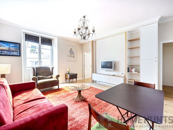 1 Bedroom Apartment in Paris 7th (Invalides, Eiffel Tower, Orsay) 5
