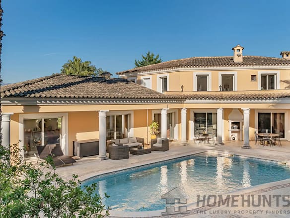 4 Bedroom Villa/House in Mougins 32