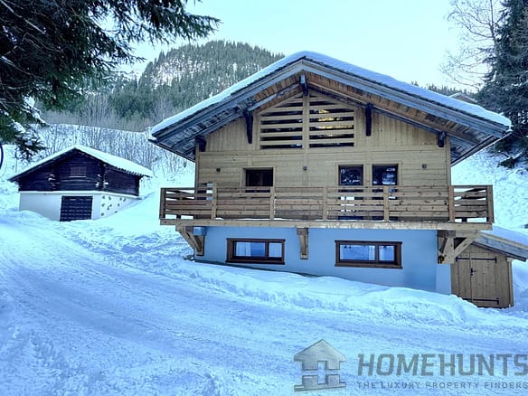 7 Bedroom Chalet in La Clusaz 28