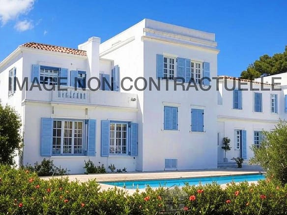 9 Bedroom Villa/House in St Cyr Sur Mer 20