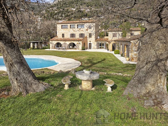 9 Bedroom Villa/House in St Jeannet 18