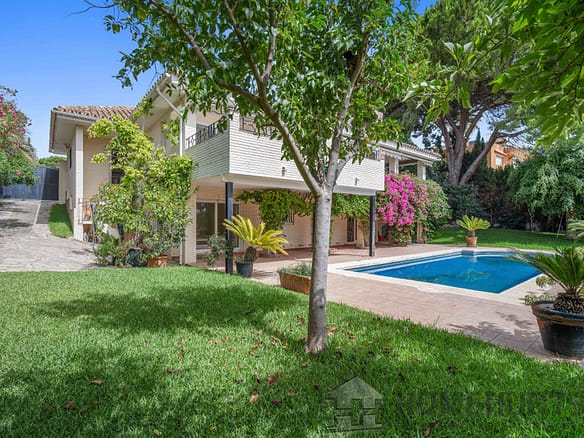 4 Bedroom Villa/House in Guadalmina Alta 5