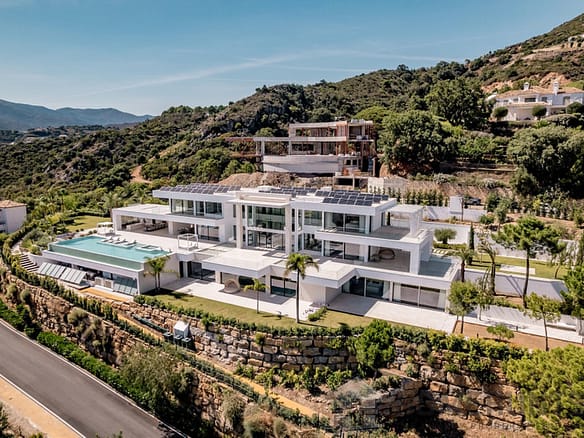 7 Bedroom Villa/House in Benahavís 32