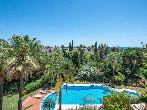 4 Bedroom Apartment in The Golden Mile 24