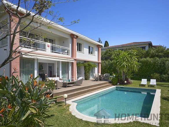 4 Bedroom Villa/House in Cannes 2