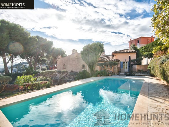 4 Bedroom Villa/House in Villefranche Sur Mer 10