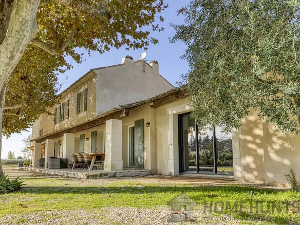 7 Bedroom Villa/House in L Isle Sur La Sorgue 18