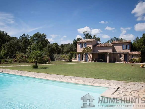 3 Bedroom Villa/House in Cotignac 7