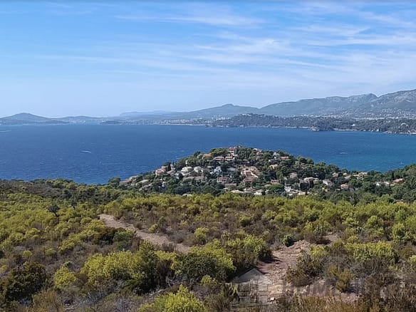 3 Bedroom Villa/House in Carqueiranne 8