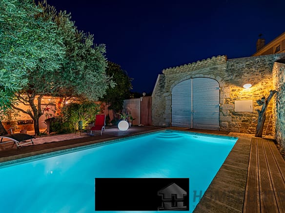 6 Bedroom Villa/House in Uzes 22