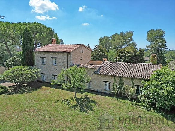 7 Bedroom Villa/House in Le Rouret 5