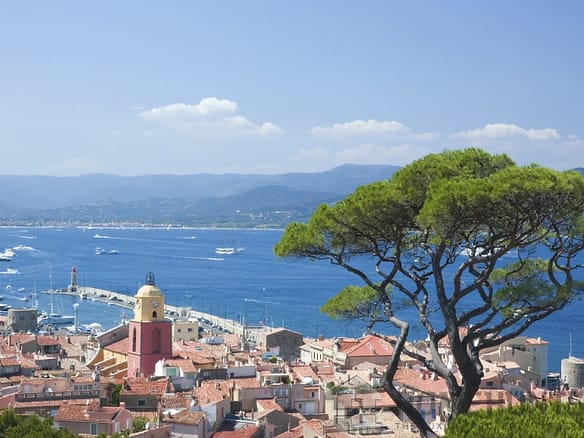 Land in Saint Tropez 4