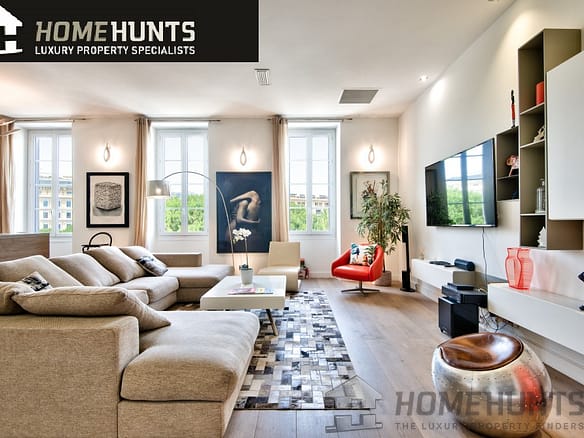 3 Bedroom Apartment in Nice - City 9