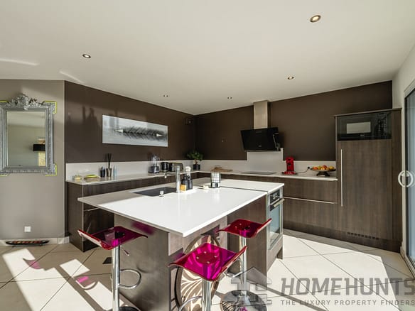3 Bedroom Villa/House in Pringy 6