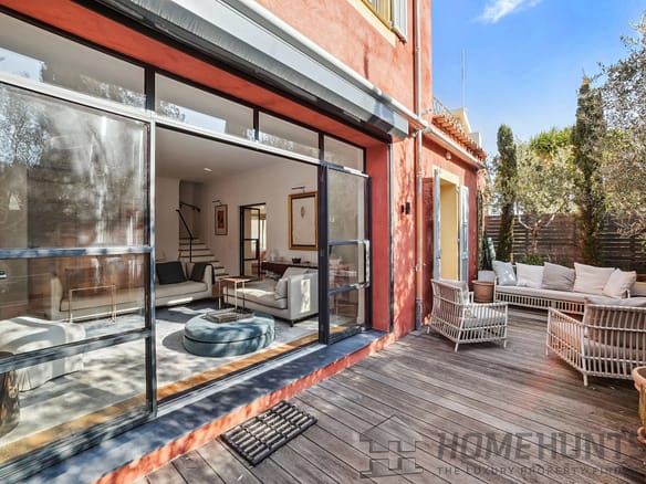 2 Bedroom Villa/House in St Jean Cap Ferrat 5