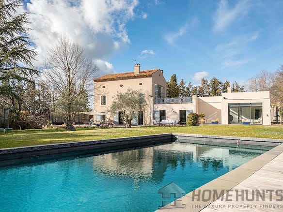 6 Bedroom Villa/House in Aix En Provence 24