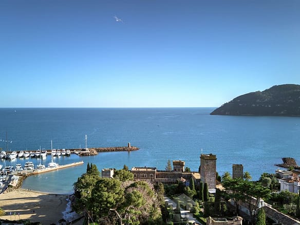 3 Bedroom Apartment in Mandelieu La Napoule 9