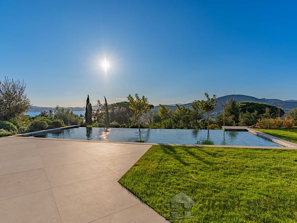 5 Bedroom Villa/House in Ste Maxime 28