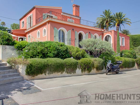 3 Bedroom Apartment in Cagnes Sur Mer 9