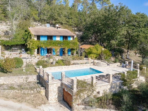 4 Bedroom Villa/House in St Paul En Foret 7