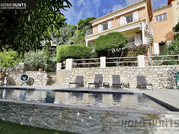 4 Bedroom Villa/House in Villefranche Sur Mer 6