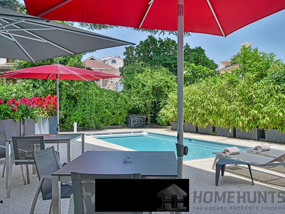 5 Bedroom Apartment in Ales 36