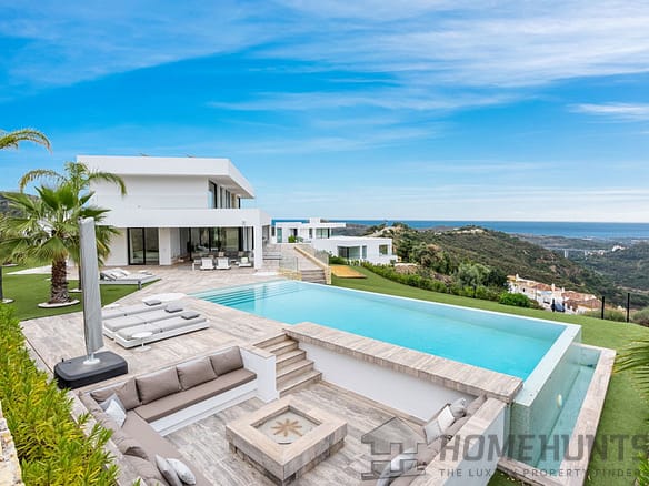 7 Bedroom Villa/House in Benahavís 2