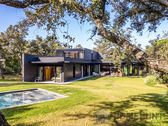 5 Bedroom Villa/House in Grimaud 5