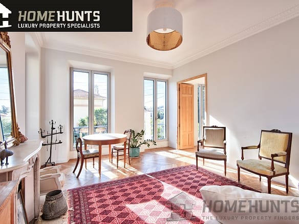 2 Bedroom Apartment in Nice - Mont Boron 10