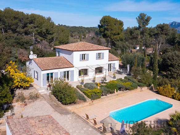 4 Bedroom Villa/House in Aubagne 16