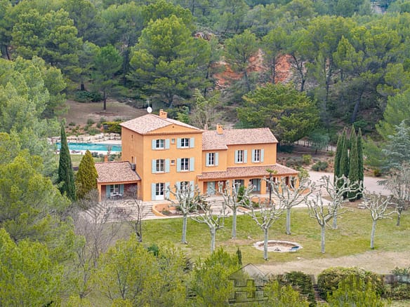 8 Bedroom Villa/House in Aix En Provence 9