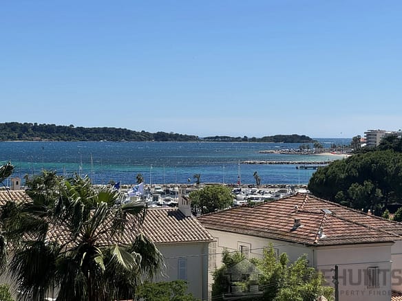 3 Bedroom Apartment in Cannes 9