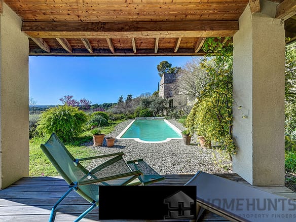 2 Bedroom Villa/House in Uzes 3