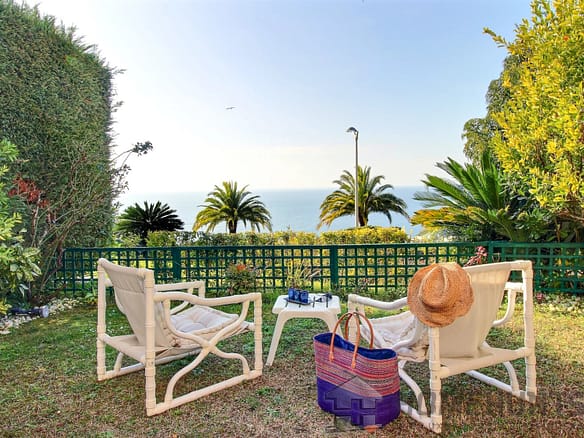 1 Bedroom Apartment in Nice - Mont Boron 3