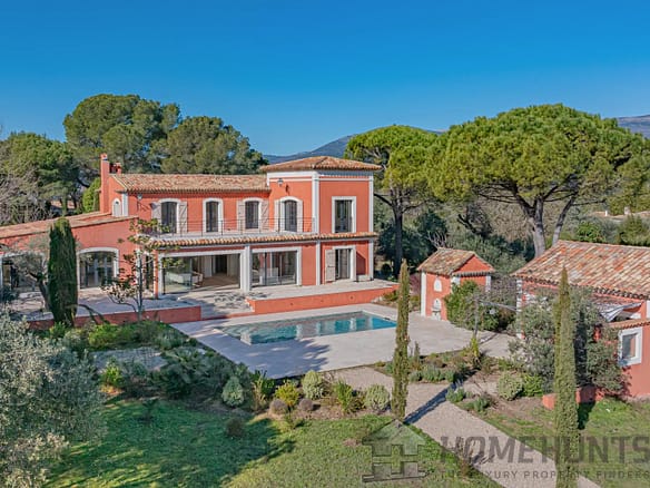 6 Bedroom Villa/House in Mouans Sartoux 2