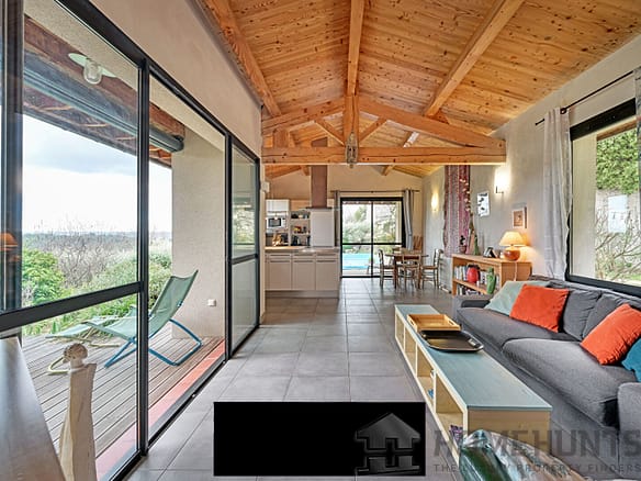 2 Bedroom Villa/House in Uzes 2