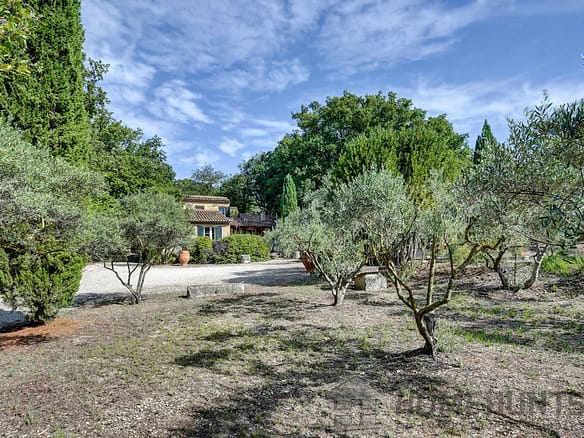 3 Bedroom Villa/House in Lourmarin 30