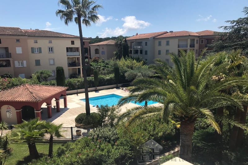 2 Bedroom Apartment in Saint Tropez 11