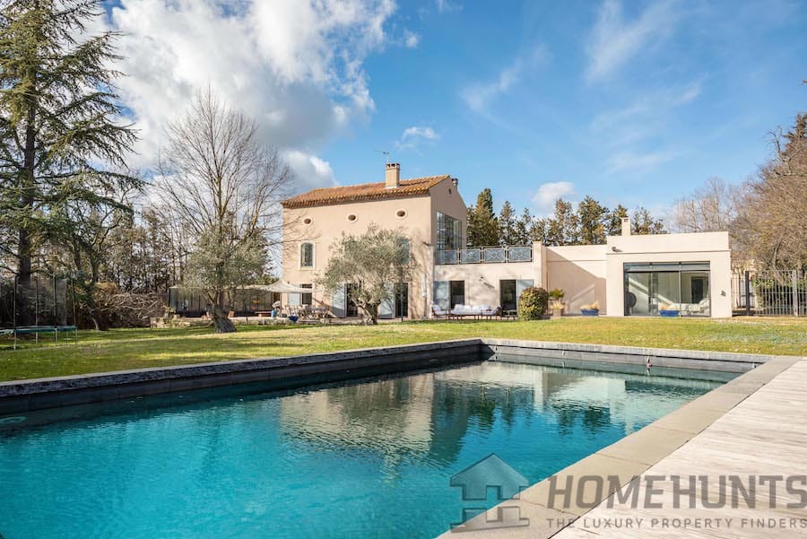 6 Bedroom Villa/House in Aix En Provence 6