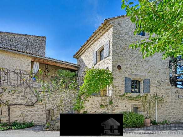 5 Bedroom Villa/House in Uzes 32