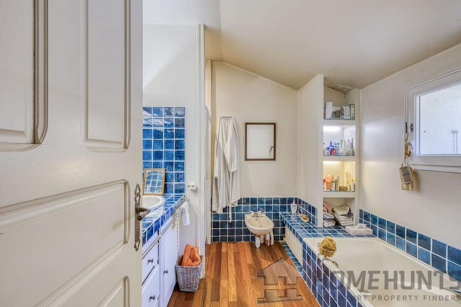 property_HH-15979734-23