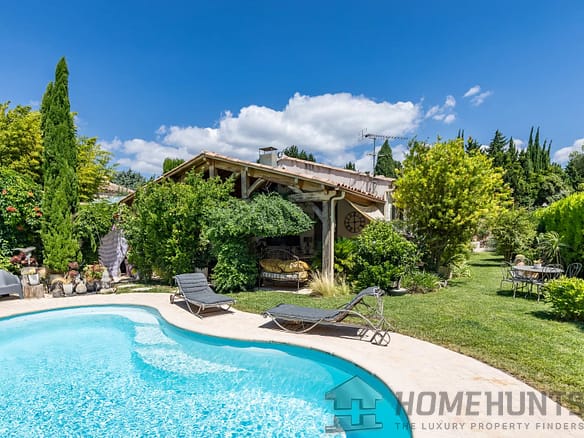 4 Bedroom Villa/House in Paradou 16