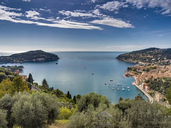 8 Bedroom Villa/House in Villefranche Sur Mer 4