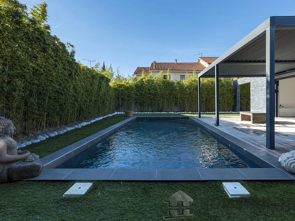 3 Bedroom Villa/House in Sanary Sur Mer 6