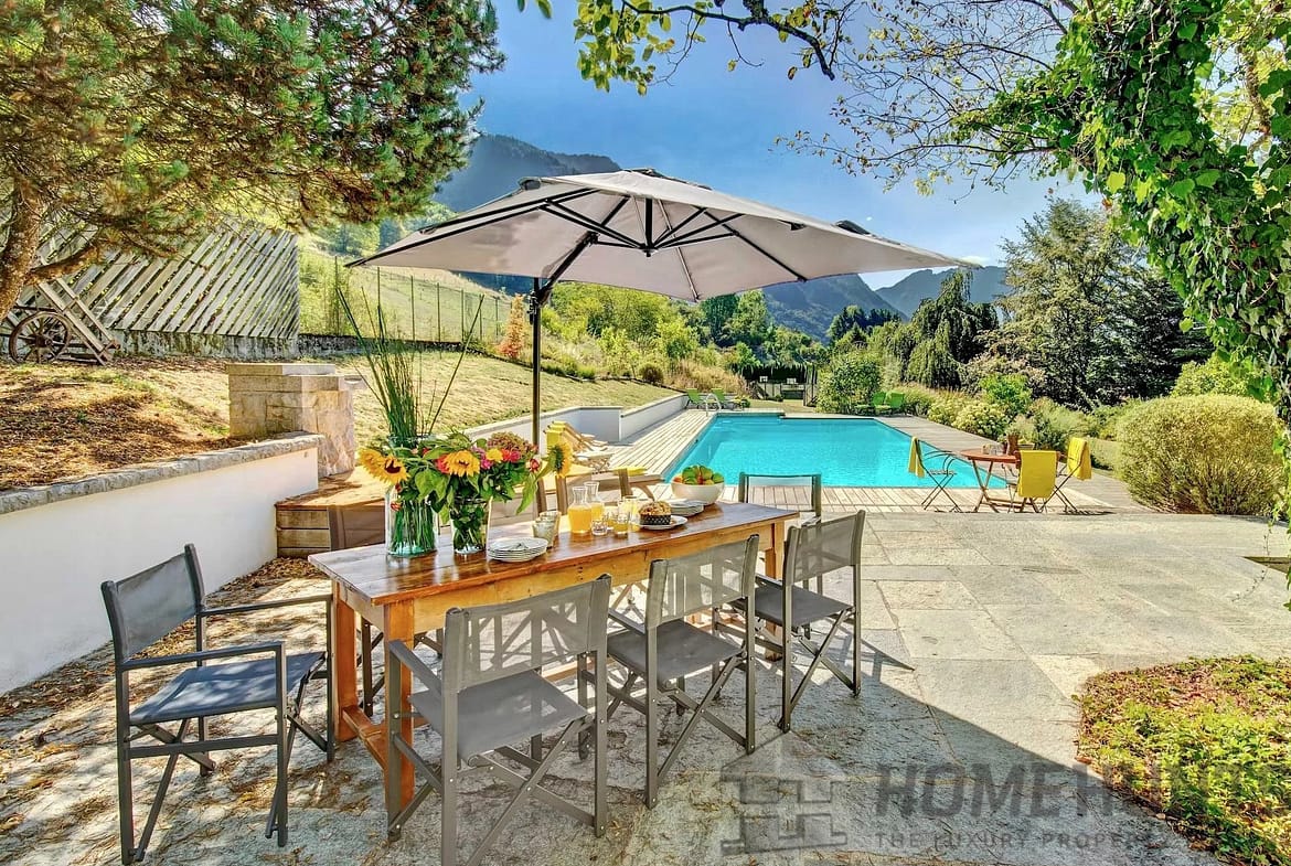 Villa/House For Sale in Le Grand Bornand HH15167359