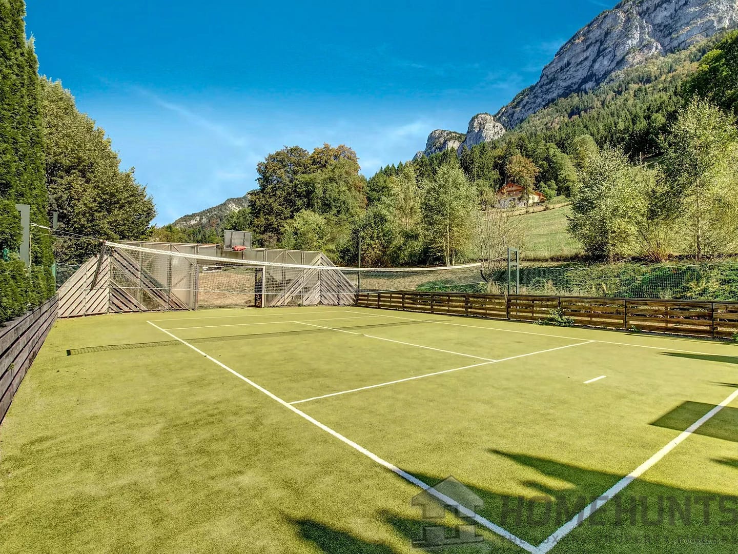 Villa/House For Sale in Le Grand Bornand HH15167359