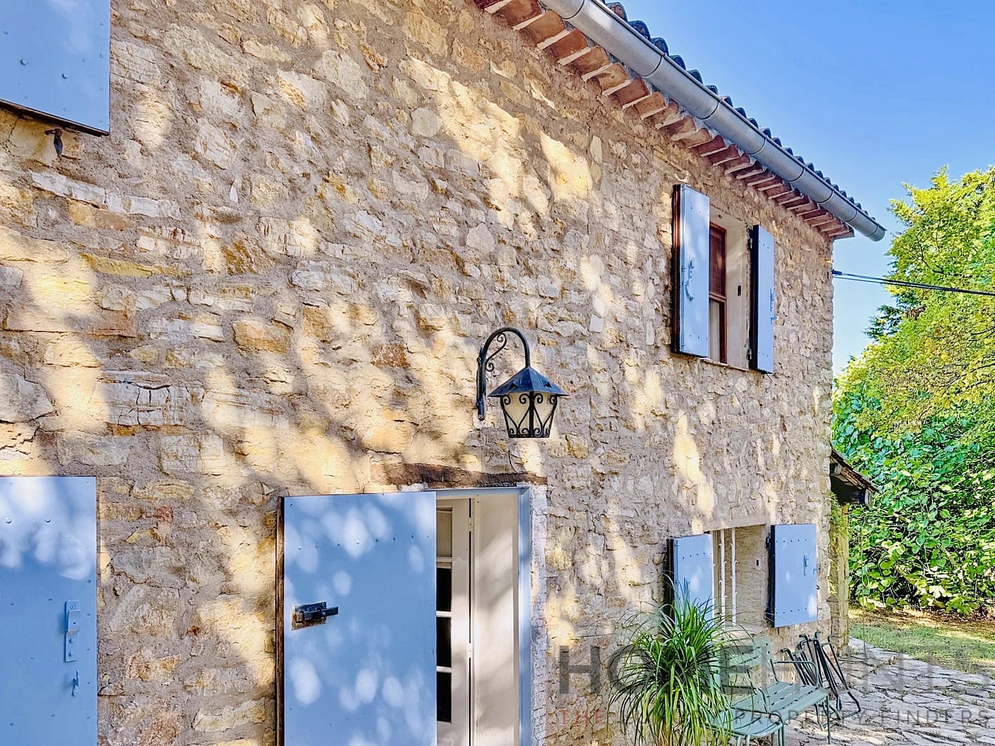 property_HH-15945301-3