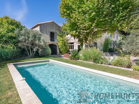 4 Bedroom Villa/House in Maussane Les Alpilles 2